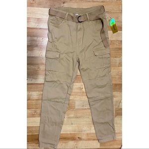 Belted skinny cargo pants *NEW*